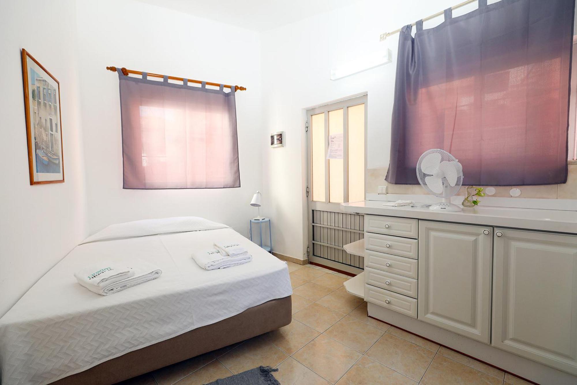 T - Casa Costa Doiro Guesthouse Lagos Ruang foto
